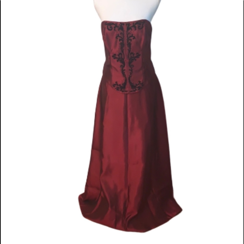 Escape by Lawrence Kurts formal gown